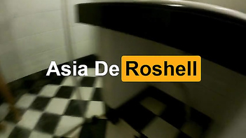 Experience the Sensual Magic of Desi Sex: Watch Sexy Indian Girl Take a Steamy Shower After Work