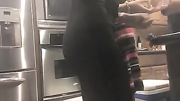 Desi Sex: How to Navigate Intimate Relationships With Coworkers