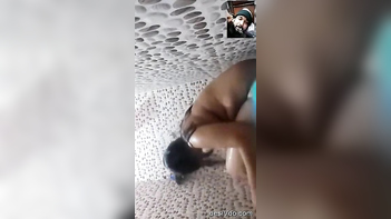 Experience the Sensual Pleasure of Desi Sex: Watch a Desi Girl Bathing Nude On VC!