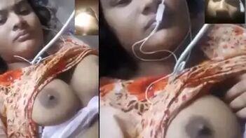 Experience Desi Sex Like Never Before: Bangladeshi GF Reveals All on Video Call