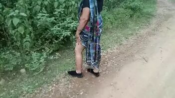 Experience a Wild Desi Sex Adventure: How I Got Lured By a Whore Aunty On the Roadside