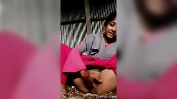 Explore the Sensual Pleasures of Desi Sex with Cute Girls Fingering Their Pussies