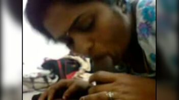 Tamil girl Niranjanas unfathomable blowjob to sex partner