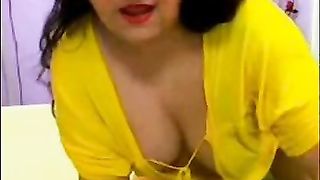 Large boobs BIG BEAUTIFUL WOMAN muslim aunty exposed her on demand