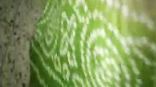 Desi hotty upskirt oozed MMS video