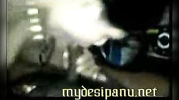 Tamil aunty pissing front of her devar mms