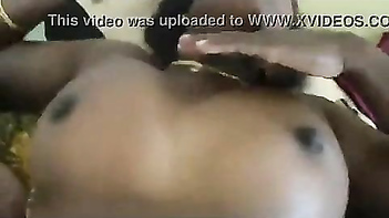 Hawt TAMIL Aunty got figured with her BF and Moaning