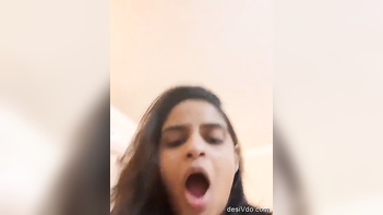 Desi Cutie Flaunting Her Wild Side and Stunning Figure - Get Ready to be Mesmerized!