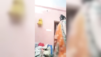 Desi Boudi with Black Hair Unleashes Her Wild Side with XXX Self-Pleasure Porn