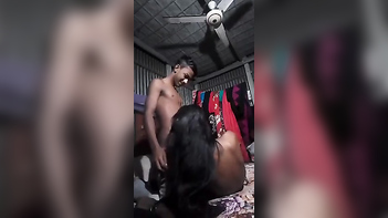 Desi Hijra Wife Pleases Husband with XXX Sex in Homemade Clip