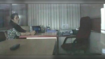 Explosive Desi XXX: Woman Gets Naked and Has Mouth Fucked in Office MMS