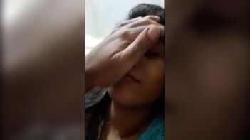 Desi Girlfriend Gives Outstanding Oral Stimulation and Gets Hotly Screwed