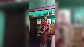 Shocking Video: Bangladeshi Desi Slut Strips for Money in Explicit Sex Video