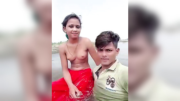 Watch Desi Lovers Bathing Outdoors in Sexy Selfie Cam MMS!