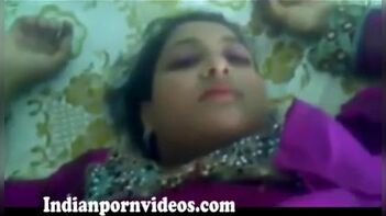 Watch Punjabi Aunty's Steamy Sex Scandal MMS with Devar