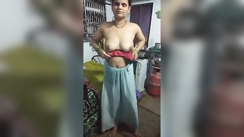 Uncover the Hidden Desires of Your Bhabhi with a Sexy Costume Change - Watch the Hindisexyvideo Now!