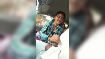 Scandalous Indian Teen Caught Giving Steamy Blow Job to Boyfriend in Car - Desi Sex MMS