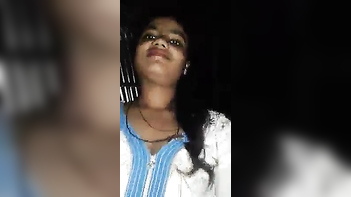 Scandalous MMS Sex Movie of Desi Village Beauty Riding Boyfriend's 10-Pounder!