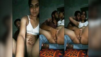 Sizzling Desi Sex: Watch Sexy MMS Movie of Desi Cunt Fingering on Cam!