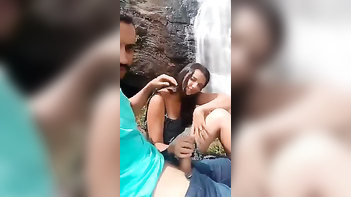 Sizzling Desi Sex: Cute Gal Gets Wild with Her BF Outdoors!