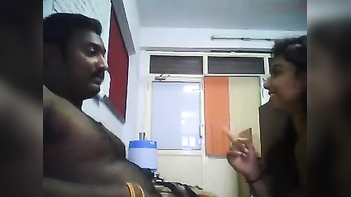 Desi Office Angel's MMS Sex Movie: Watch Her Steamy Encounter With Colleague!