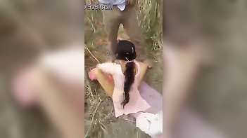 Outdoor MMS Movie Scene: Desi Bhabhi Unleashing Her Wild Side!