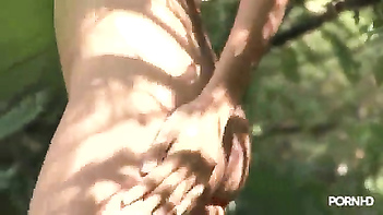 Tamil Housewife Gives Hubby a Wild Anal Ride in Desi Sex Adventure