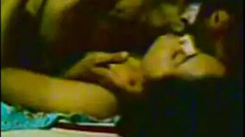 Experience Desi Sex Like Never Before: Bhopal Village Husband Licks Wife's Pussy Before Making Love