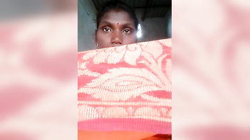 Sizzling Telugu Wife Flaunts Her Sensuous Pussy - Desi Sex Unleashed!