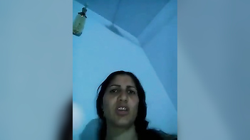 Explosive Pakistani Pathan Couple Self-Made Sex Video Goes Viral!