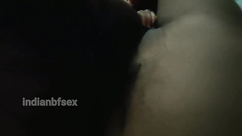 Discover the Thrill of Desi Oral Sex with a Horny Girl!