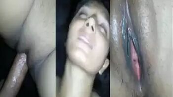 Explosive Desi Sex Mms: See Pretty Indian Pussy Fucking Now!