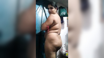 Uncovering the Wild Side of Desi Sex: Chubby Dehati Wife's Nude Selfie MMS