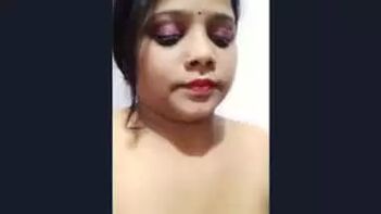 Desi Bhabi's Beauty Unleashed: Sexy Desi Bhabi Showing Off Her Curves""."