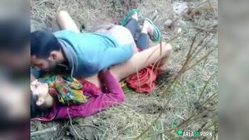 Outrageous Indian Couple Caught Frolicking Outdoors: Spy Uses Mobile to Catch the Action