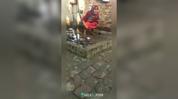 Devar Captures Photo of Indian Village Bhabhi Peeing in Unforgettable Moment