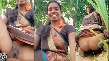 Viral Desi MMS - Village Bhabhi Flaunting Pussy and Ass in Live Video