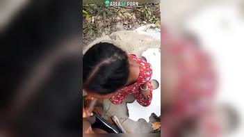 Indian Aunty Fucked for Rent - Desi Outdoor Sex with Innocent Woman