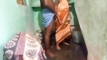 Kerala Aunty's Secret Rendezvous: Desi XXX Sex When Husband is Away