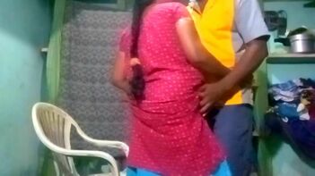 Kerala Aunty Sex: My Indian Hot Boss Fulfilling My Fantasy on Holi Festival at His Home