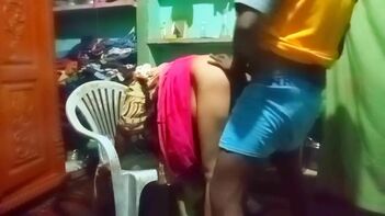 Kerala Hot Aunty Bhabhi Caught Unmarried in Desi XXX Sex Scandal