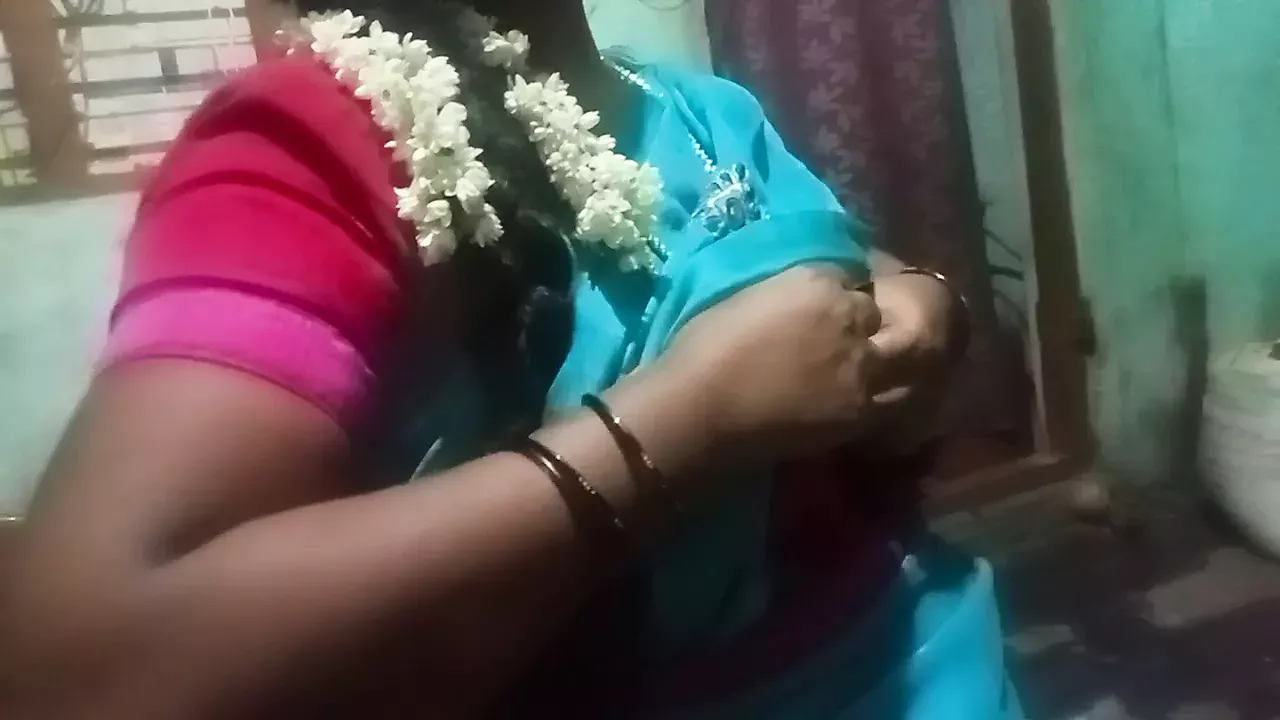 Kerala aunty boob show (93) фото