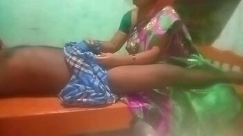 Kerala Aunty's Slutty Desi New MMS - Blowjob From Brother Caught On Camera!