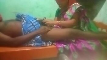 Kerala Aunty's Slutty Desi New MMS - Blowjob From Brother Caught On Camera!