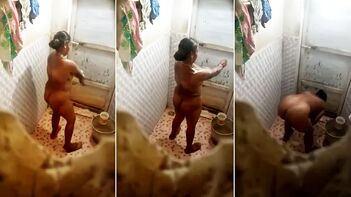 Unseen Video Footage of Indian Village Aunty Bathing in the Nude | Desi XXX Video