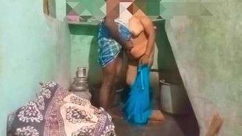 Kerala Aunty Home Sex Scandal with Neighbor Leaked: Desi XXX!