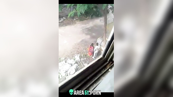 Leaked Desi XXX MMS: Indian Wife Caught Cheating with Taxi Driver Outdoors