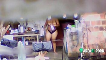 Sensational Indian Aunty Caught Bathing on Spycam in Shocking Desi XXX Video!