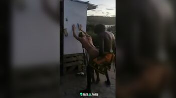 Indian Man Finds Private Spot for Discreet Sexual Encounter Without Being Discovered