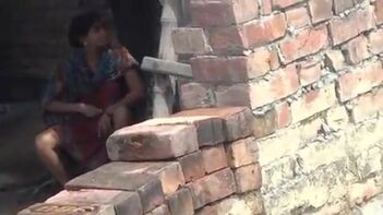 Stunned Passer-by Captures Rare Video of Indian Girl's Private Moment on Camera